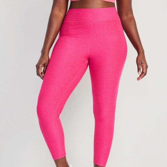 - NWT OLD NAVY Extra High-Waisted Cloud+ 7/8 Leggings: Color: Berry Fine L… - Picture 5 of 7